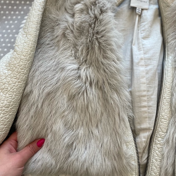 Jacket - Picture 3 of 4